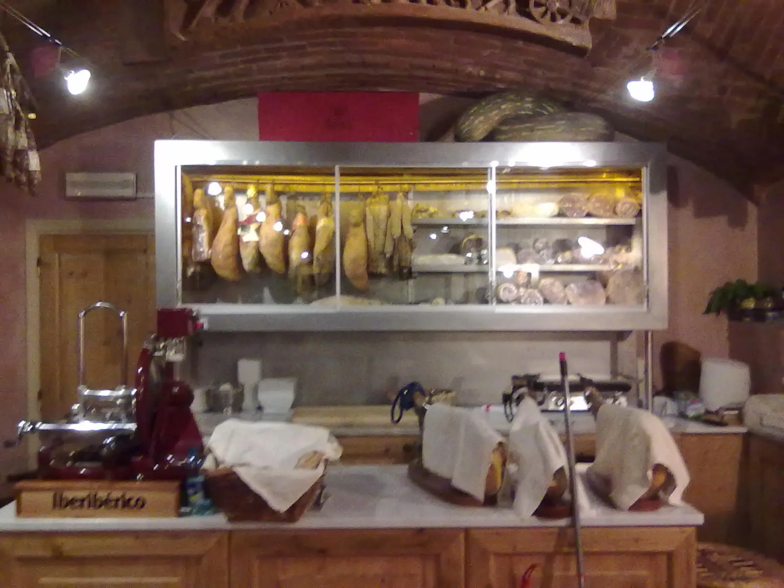 Pensile Refrigerato Per Salumi e Formaggi cm 270